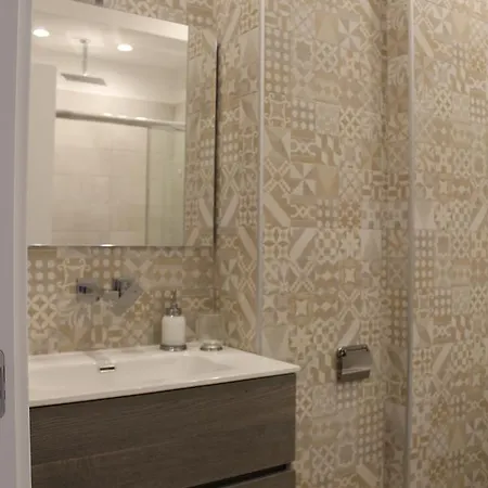 Πανσιόν Bed No Breakfast Ak 2 3*