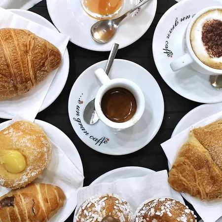 Πανσιόν Bed No Breakfast Ak 2 Νάπολη