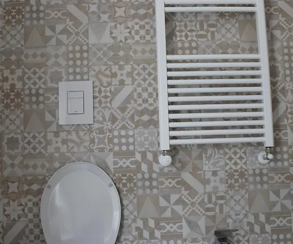 Affittacamere Bed No Breakfast Ak 2 3*